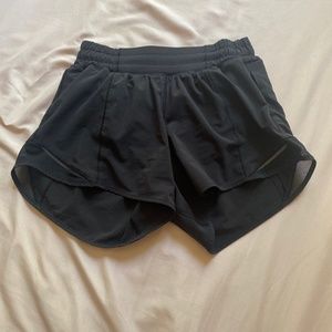 Lululemon Size 2 Black Shorts Size 2 Tall